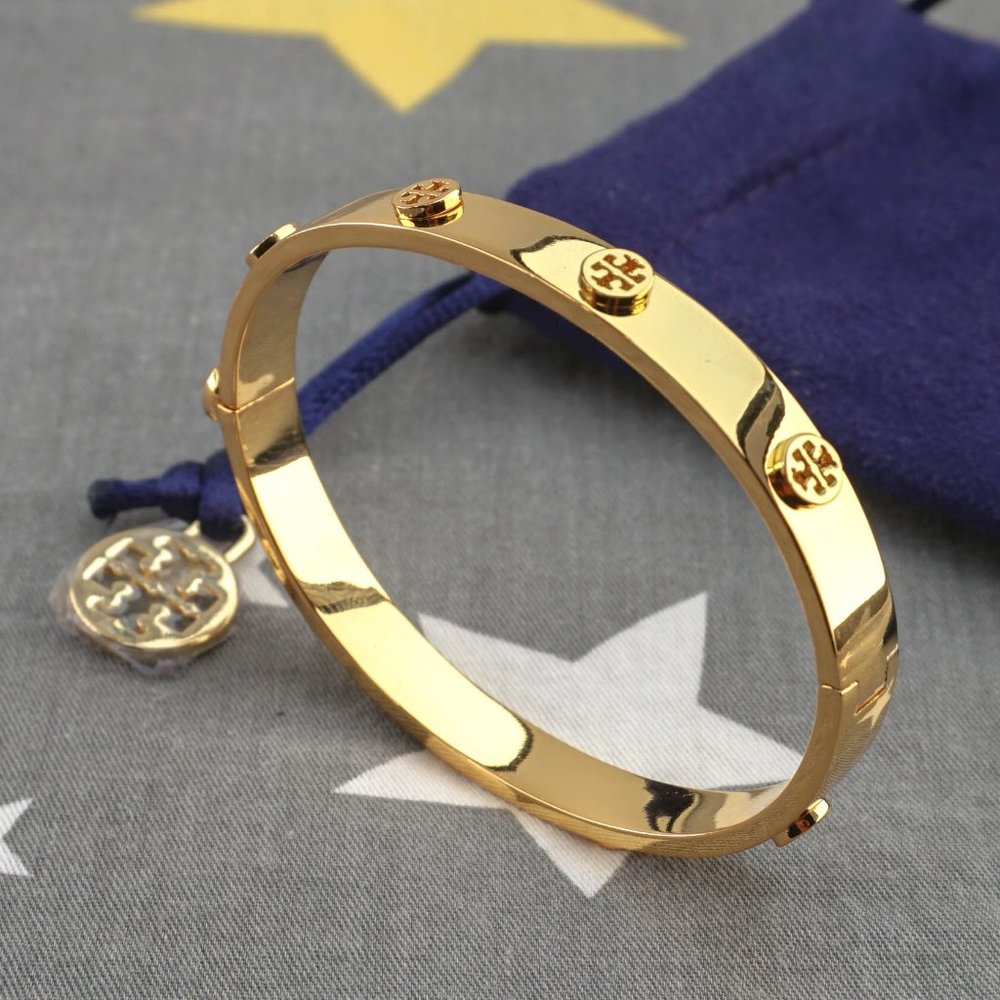 NWT Tory Burch Miller Stud 7mm Bracelet in Gold (Brand New) Medium - Picture 3 of 6